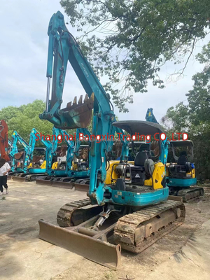 Excavadora mini KUBOTA KX155 usada com 5 toneladas de peso operacional