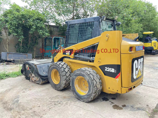 Pequena Máquina Mini Excavadora Usada Skid Steer CAT 226 com cilindro hidráulico original