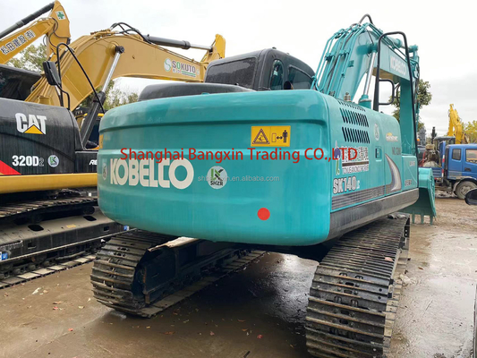 Excavadora Kobelco SK140 de 14 toneladas em bom estado