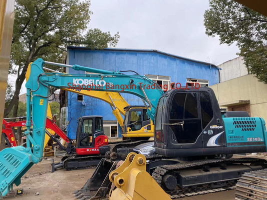 Excavadora Kobelco SK140 de 14 toneladas em bom estado