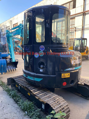 Boa condição Kobelco SK55SR Excavator perfeito para vários projetos de construção