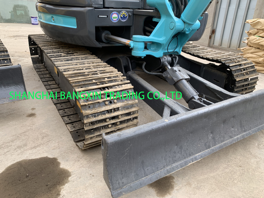 boa condição Kobelco SK55SR mini escavadeira forte potência e estabilidade hidráulica
