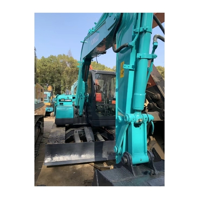 Excavadora Kobelco SK75 usada e em boas condições ideal para construção de engenharia