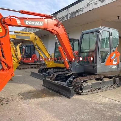 Válvula hidráulica original usada Excavadora de rastreamento Doosan DX60 com 700 horas de trabalho