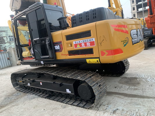 Excavadora Sany SY215 em excelente estado.