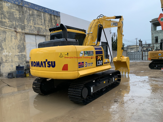 Excavadora Komatsu PC130 usada com motor original e acessível