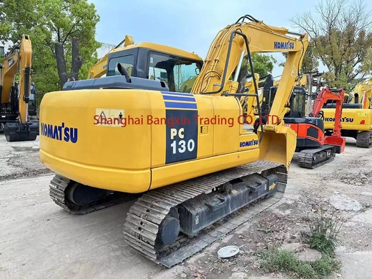 Excavadora Komatsu PC130-7 Usada Forte potência e estabilidade hidráulica em boas condições