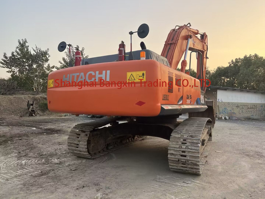 Excavadora Hitachi ZX350-3G importada do Japão para projetos de movimentação de terra
