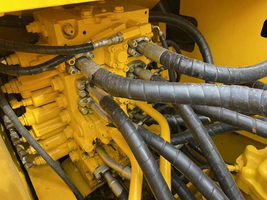 Excavadora de segunda mão Komatsu PC210LC-8 com bomba hidráulica original e desempenho