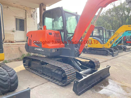 Doosan DX60 Mini Excavator em bom estado com bomba hidráulica original melhor em Xangai