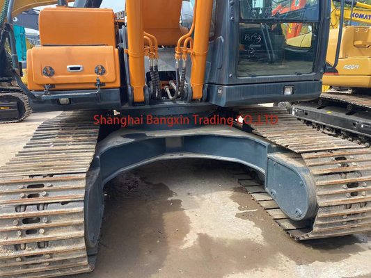 Excavadora usada Hyundai R220-9S com 1 e 22 TON de peso operacional em bom estado