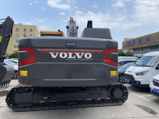 Excavadora de escavação usada Volvo EC200, com 20 toneladas de peso operacional e certificação EPA/CE