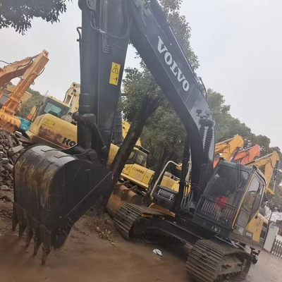 Excavadora Volvo EC210D usada com peso operacional de 21 toneladas e certificação EPA/CE