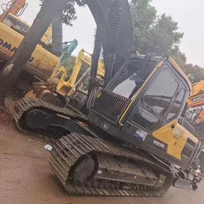Excavadora Volvo EC210D usada com peso operacional de 21 toneladas e certificação EPA/CE