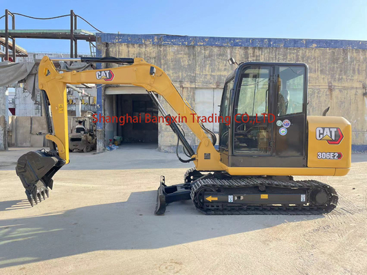 Excavadora Mini Cat 306E2 de segunda mão com potência e alta estabilidade hidráulica
